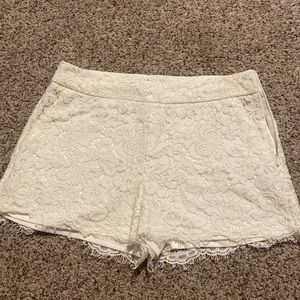 Women’s Express Lace Side-Zip Dress Shorts - Size 4